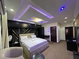 Ravella Hotel and Suites