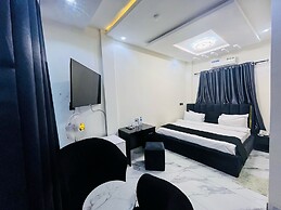 Ravella Hotel and Suites