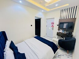 Ravella Hotel and Suites