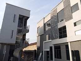 Ravella Hotel and Suites
