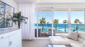 Breathtaking 2 Bedroom Condominium