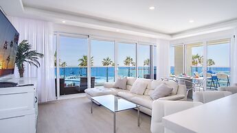 Breathtaking 2 Bedroom Condominium