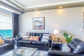 Lovely 2 Bedroom Condominium