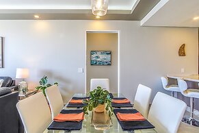Lovely 2 Bedroom Condominium