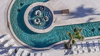 Panoramic And Immersive Water View 2 Bedroom E2002