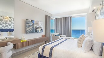 Panoramic And Immersive Water View 2 Bedroom E2002