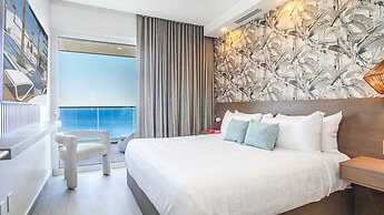 Panoramic And Immersive Water View 2 Bedroom E2002