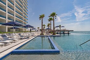 Beautiful 2 Bedroom Condo Encantame Tower E 802