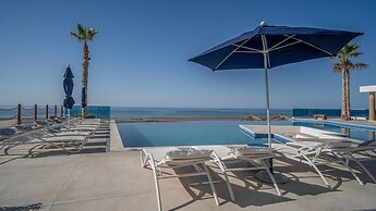 Panoramic Beach Front Condo Verano 1704