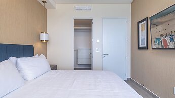 Panoramic Beach Front Condo Verano 1704
