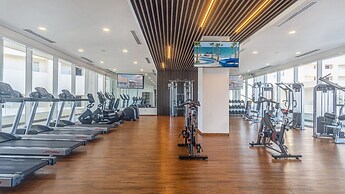 Stunning 1 Bedroom Condominium