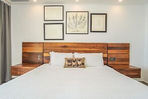 Sensational 2 Bedroom Condominium