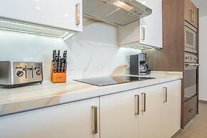 Cozy Beach Front Getaway Encantame Towers E304