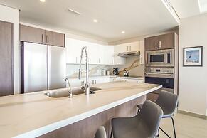 Awesome 3 Bedroom Condo Encantame Tower E 201