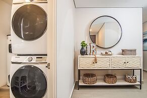 Awesome 3 Bedroom Condo Encantame Tower E 201
