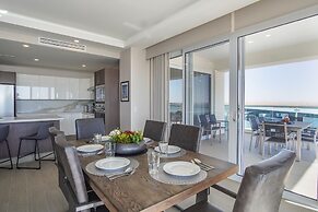 Awesome 3 Bedroom Condo Encantame Tower E 201