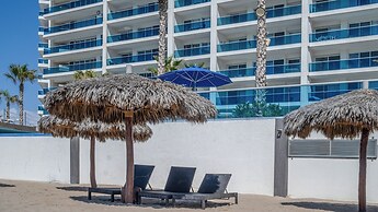 Amazing two Bedroom Beach Front Condo W1105