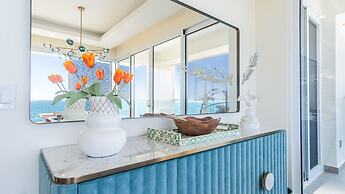 Amazing two Bedroom Beach Front Condo W1105