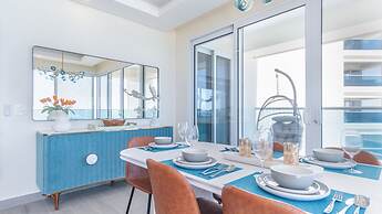 Amazing two Bedroom Beach Front Condo W1105