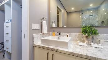 Waterfront Getaway 2 Bedroom Condo W1102