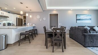 Waterfront Getaway 2 Bedroom Condo W1102