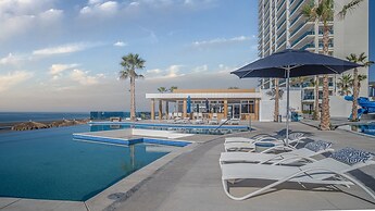 Beach Getaway 2 Bedroom Condo W802