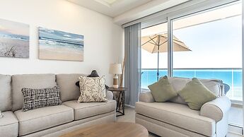 Beach Getaway 2 Bedroom Condo W802