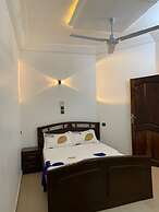 Okpèyèmi guest house