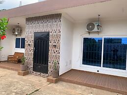 Okpèyèmi guest house