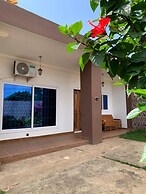 Okpèyèmi guest house