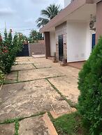 Okpèyèmi guest house