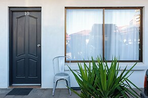 Sanz Motel Wentworth