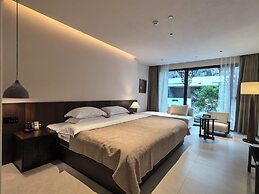 Ancient Charm Luxe Retreat Lijiang