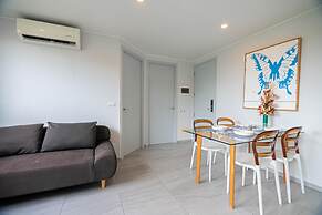 Cozy & Modern -1BR T2 416