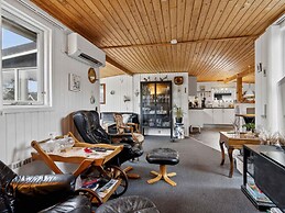 5 Star Holiday Home in Hals