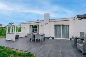 Cozy and Comfortable 4-person Bungalow