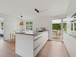 4 Star Holiday Home in Roslev