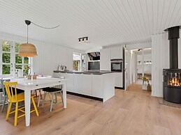 4 Star Holiday Home in Roslev