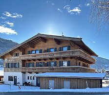 Mount-apartment Directly on Ski-slopes
