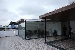 Lux Living Hotel