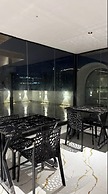 Lux Living Hotel