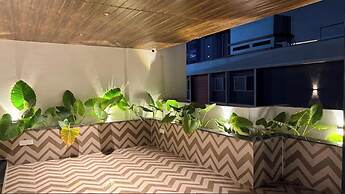 Lux Living Hotel
