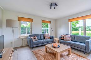 Charming Villa With Sauna on the Water