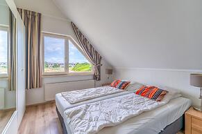 Charming Villa With Sauna on the Water