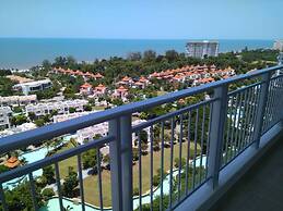 Boathouse Hua Hin Condo