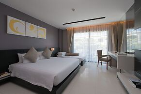 Studio Apartments With Shared Pool Near