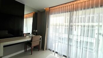 Studio Apartments With Shared Pool Near