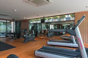 Studio Apartments With Shared Pool Near