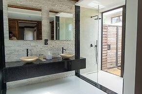 Jacaranda Luxury Villas by Maritim