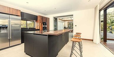 Jacaranda Luxury Villas by Maritim